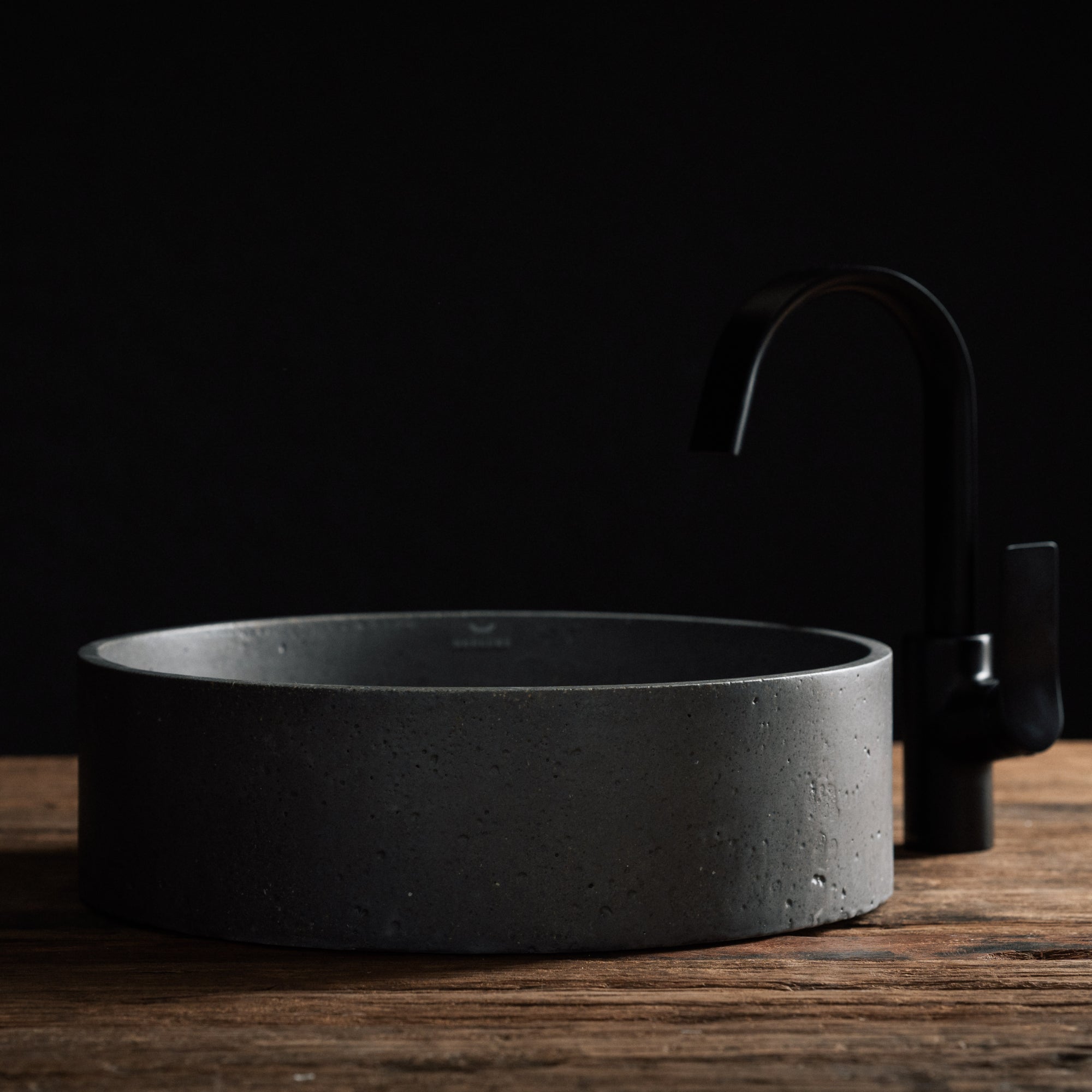 01-WB Round Waschbecken anthrazit