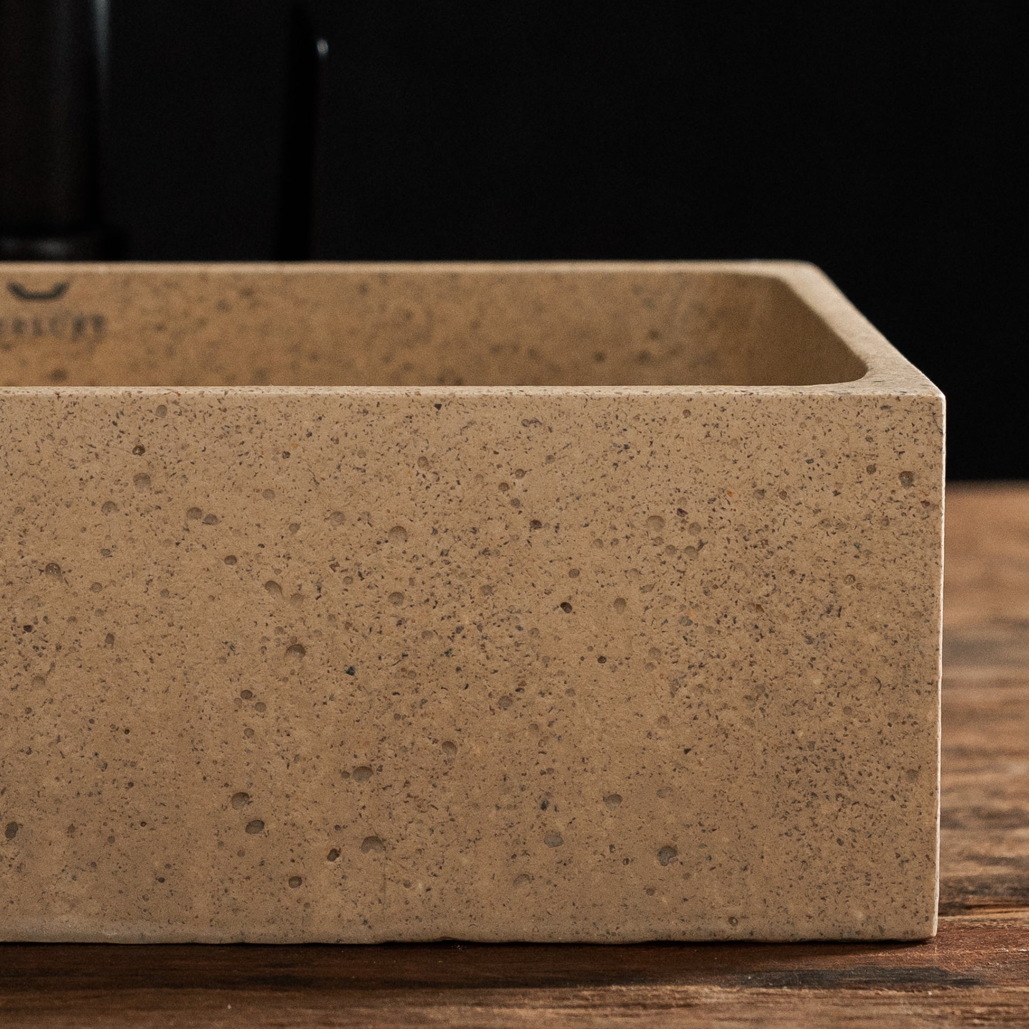 05-WB Square-light Waschbecken sand